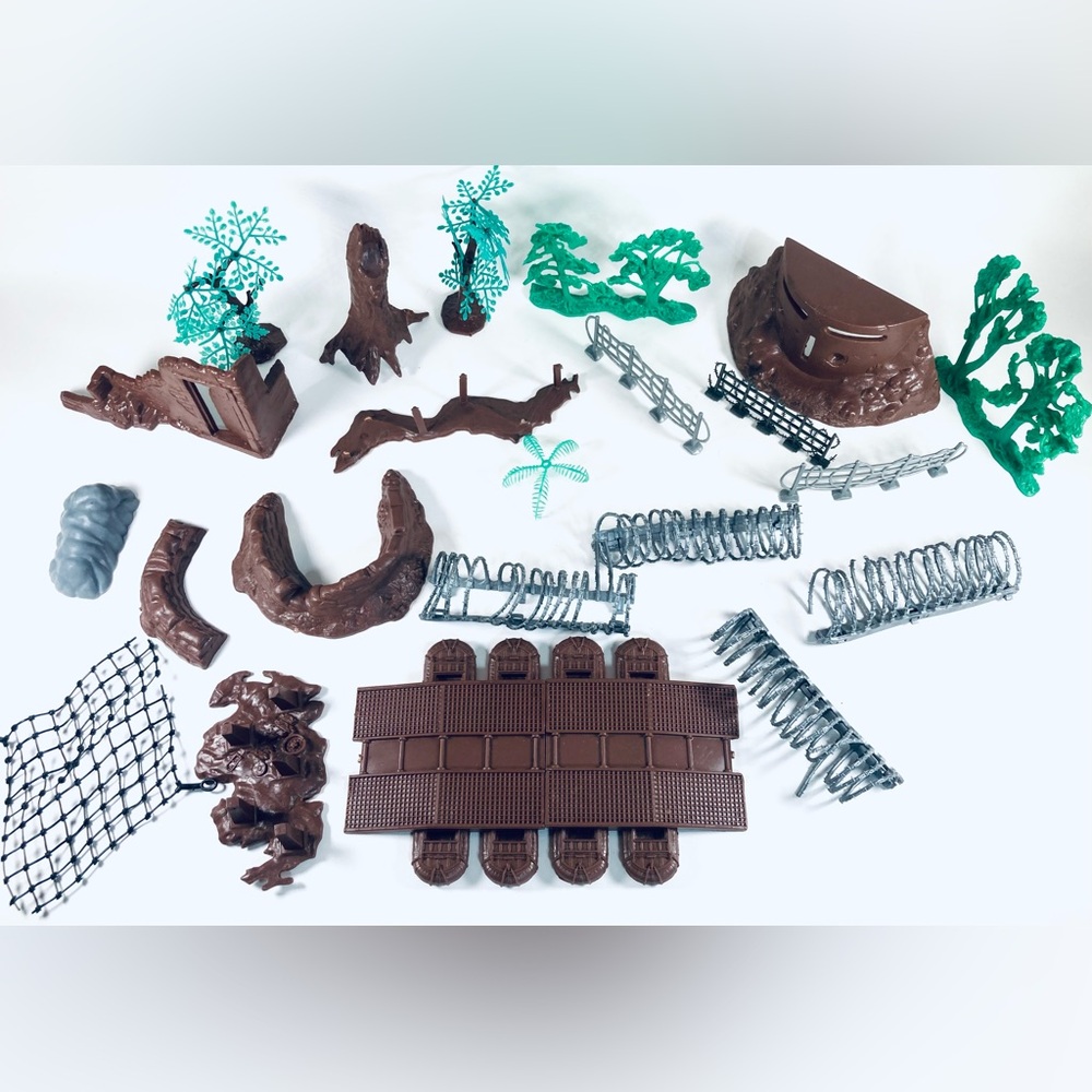 HUGE LOT Marx Battleground Playset WWII Accessories Barbed Wire Pillbox Trees +